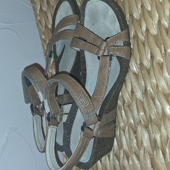 Teva Ventura Leather Wedge Sandals In Brown Or Tan Size 6 - Picture 2 of 6